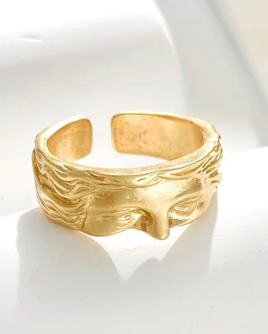 Venus Half-Face Ring